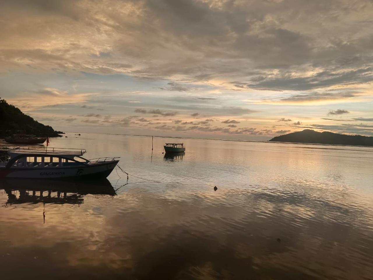 Navni Beach View Stay ゴカルナ エクステリア 写真